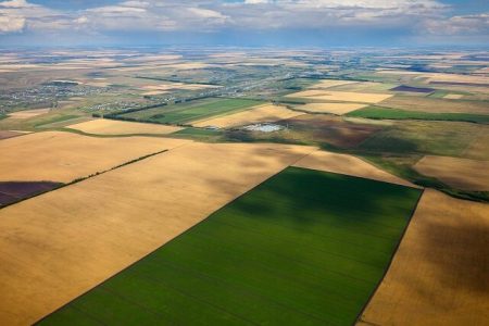 رفع تداخل بیش از ۷۰ درصد از اراضی کشاورزی و منابع ملی در همدان