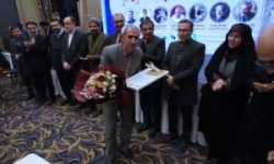 همدان شاهد برگزاری آیین نکوداشت پیشکسوتان صنایع‌دستی بود