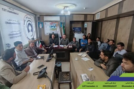 برگزاری جلسه هم‌اندیشی برای بهبود لکه‌گیری آسفالت معابر شهر همدان