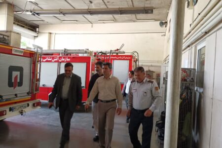 تأکید شهردار همدان بر ضرورت ارتقای تجهیزات و آمادگی آتش‌نشانان در بازدید از ایستگاه مرکزی آتش‌نشانی