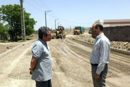 بازدید مدیر بنیاد مسکن همدان از مراحل اجرایی فاز دوم بهسازی معابر روستای کنجینه