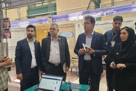 دومین روز نمایشگاه کار استان همدان با حضور رئیس اتاق بازرگانی همدان