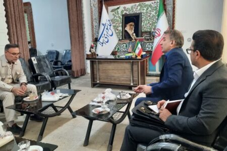 دیدار مدیرکل انتقال خون همدان با نماینده ملایر؛ وعده مساعدت برای تأمین خودروی حمل خون