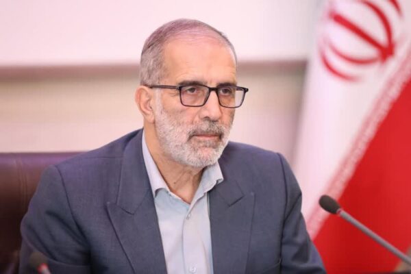 یادمان پروانه‌های میناب در همدان رونمایی شد