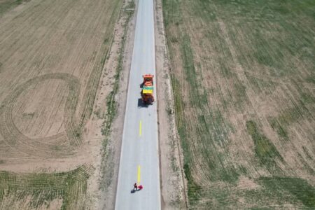 اجرای بیش از یک‌هزار کیلومتر خط‌کشی در محورهای مواصلاتی استان همدان