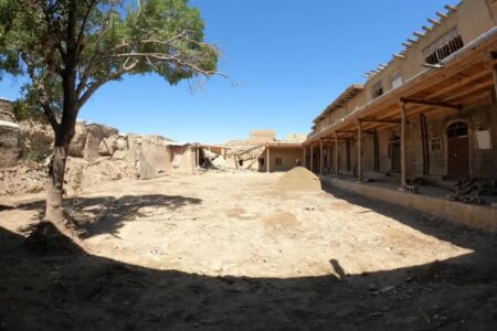مرمت کاروانسرای جلدی همدان به نیمه رسید
