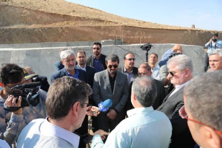 بازدید میدانی استاندار از پروژه احداث سد مخزنی خرم‌رود تویسرکان