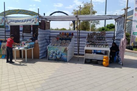 برپایی نمایشگاه صنایع‌دستی و سوغات در فامنین 