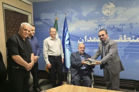 برگزاری مراسم تجلیل از آزادگان و ایثارگران در مخابرات منطقه همدان