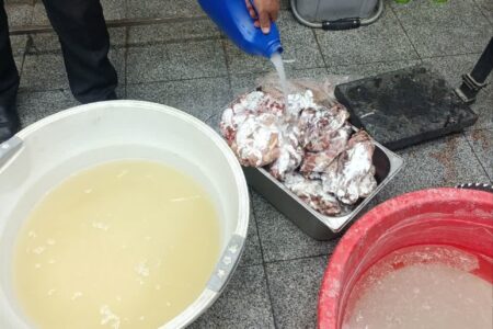 کشف گوشت فاسد در رستوران معروف همدان