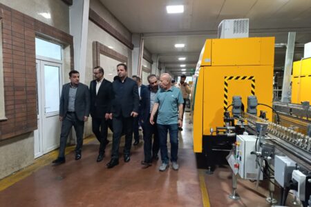 تولید و اشتغال‌آفرینی مقدس‌ترین کار است/ ضرورت حمایت بانک‌ها و حرکت استان به سمت صنعتی شدن