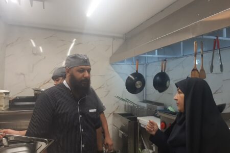 نظارت تعزیرات همدان بر صنوف محیط بیمارستان‌ها