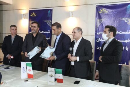 استقبال شهرداری همدان از همکاری کانون کارآفرینان برتر رسمی استان در حوزه سرمایه‌گذاری