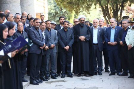 آرامگاه بوعلی و باباطاهر به مراکز تحول فکری و علمی تبدیل شوند