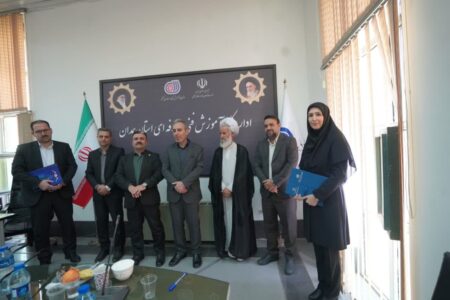 مراسم تکریم و معارفه سرپرست جدید اداره‌کل آموزش فنی و حرفه‌ای استان برگزار شد