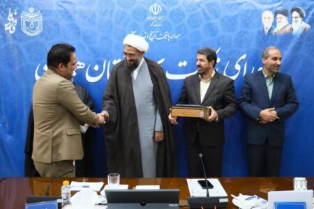 تقدیر از اداره‌کل راهداری و حمل‌ونقل جاده‌ای همدان در شورای اداری زکات