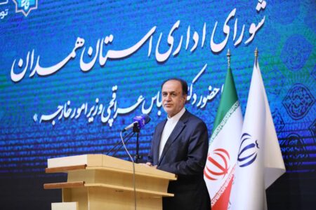 دیپلماسی فعال جمهوری اسلامی ایران نظام یک‌جانبه جهانی را به سمت چندجانبه‌گرایی سوق داده است