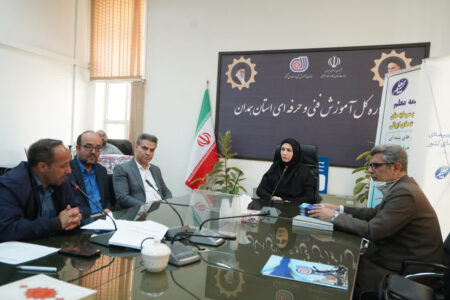 تجلیل از مدال‌آوران بیست‌و‌دومین مسابقات ملی مهارت در همدان