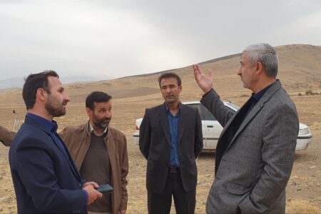 پیگیری فرماندار تویسرکان برای رفع مشکل پیش‌آمده در اجرای پروژه مزرعه خورشیدی ۷ مگاواتی