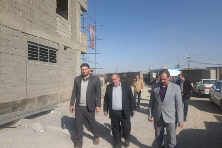 بازدید فرماندار بهار و مدیرکل بنیاد مسکن استان از پروژه 120 واحدی نهضت ملی مسکن