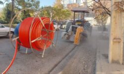 آغاز عملیات اجرای فیبر نوری در شهرک دادگستری همدان