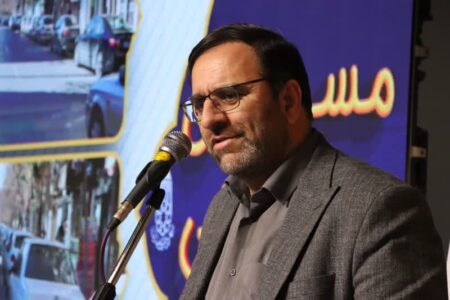 تأکید شهردار همدان بر نقش کلیدی رانندگان در ارتقای تصویر شهری/ تصمیم‌های شجاعانه در حمل و نقل، شهر را از بحران نجات داد