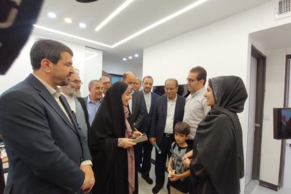 بهره‌برداری از ۲۲۹۵ واحد مسکن شهری و روستایی همدان با حضور وزیر راه و شهرسازی