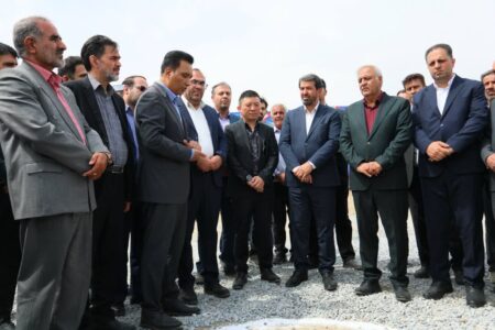اسدآباد در مسیر تبدیل شدن به قطب صنایع معدنی؛ آغاز احداث کارخانه فرومنگنز با سرمایه‌گذاری ۲۰ میلیون دلاری چینی‌ها