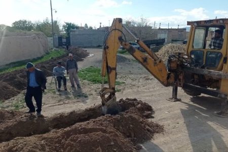 اصلاح شبکه توزیع آب شرب روستای جعفرآباد توسط یک خیّر آبرسان