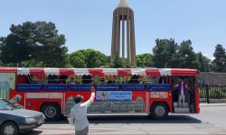 حرکت اتوبوس سیار «همیاران آب» در شهر همدان