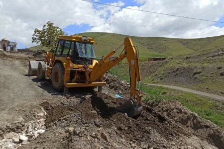 پیشرفت 80 درصدی پروژه‌ی اصلاح توسعه شبکه و توزیع آب در روستای «باباپیرعلی»