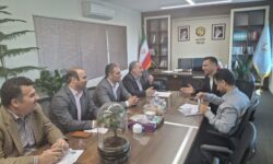 نشست صوفی با معاون بنیاد مسکن برای تسریع در آسفالت و بهسازی روستاهای حوزه انتخابیه