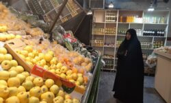 نظارت شبانه تعزیرات همدان بر بازار