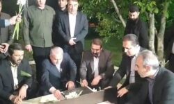 ادای احترام وزیر میراث فرهنگی به مقام شامخ شهدا