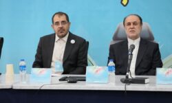 معلم، محور عدالت و کیفیت آموزشی است؛ هیچ چیز جای او را نمی‌گیرد