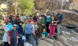 پاکسازی طبیعت توسط گروه بوستان بانوان همدان در گنجنامه