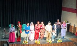 پایان نخستین جشنواره تئاتر طنز هگمتانه با تجلیل از پیشکسوتان