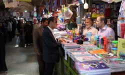 بازدید میدانی مدیرکل صمت استان همدان از بازار؛ نظارت بر تأمین کالاها در آستانه بازگشایی مدارس