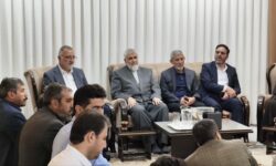 دیدار شهردار تهران با خانواده شهید حاج میرزا محمد سلگی