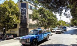 خیرین همدانی با تأمین ملزومات مدارس، گام دیگری در محرومیت‌زدایی برداشتند