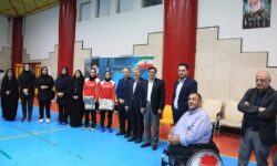 تقدیر از دو ملی پوش والیبال نشسته بانوان به پاس اهدای مدال‌ به شهدای والامقام دفاع مقدس ۱۲ روزه