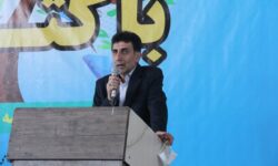 شادپیمایی با کتاب نمادی از ترویج فرهنگ مطالعه در همدان