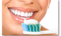 رعایت بهداشت دهان و دندان مؤثر در پیشگیری از بیماری‌ ژینژیویت