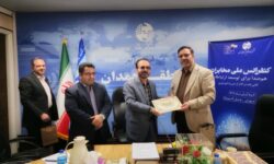 تاکید شهردار همدان و مدیران مخابرات بر گسترش همکاری برای توسعه فیبر نوری در شهر همدان