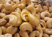 محکومیت هفت میلیارد و 949 میلیون ریالی قاچاقچی مغز بادام در همدان