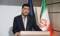 ۳۶۰ کتاب در میدان رقابت “جایزه قلم هگمتانه”/ ۴ اثر برگزیده شدند