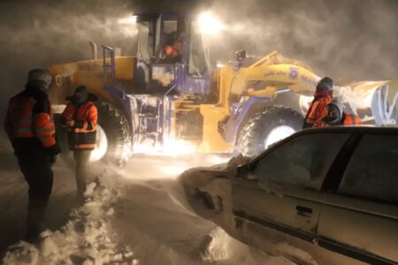 هشدار مدیرکل راهداری همدان نسبت به کولاک شدید و یخبندان در محورهای کوهستانی استان