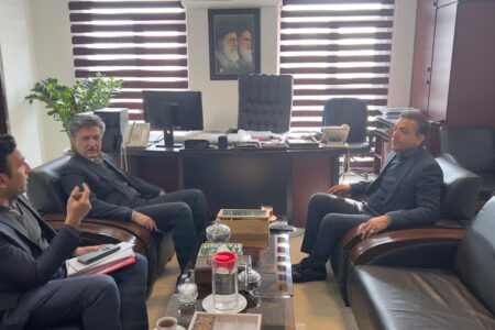 پیگیری تسریع و تأمین اعتبار پروژه‌های مهم راه‌سازی همدان