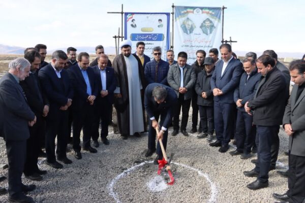 کلنگ‌زنی کارخانه زاگرس مواد ساینا با ۸ میلیون دلار سرمایه‌گذاری در ملایر