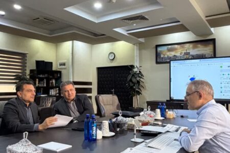 تأکید نماینده همدان بر تسریع پروژه برج خشک؛ افزایش پایداری تولید برق و کاهش مصرف آب